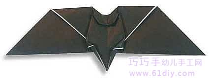 万圣节蝙蝠的折纸方法