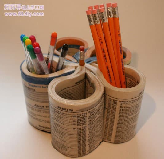 废物利用——旧书本制作的笔筒