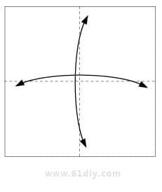 1、对折出两条中线；
