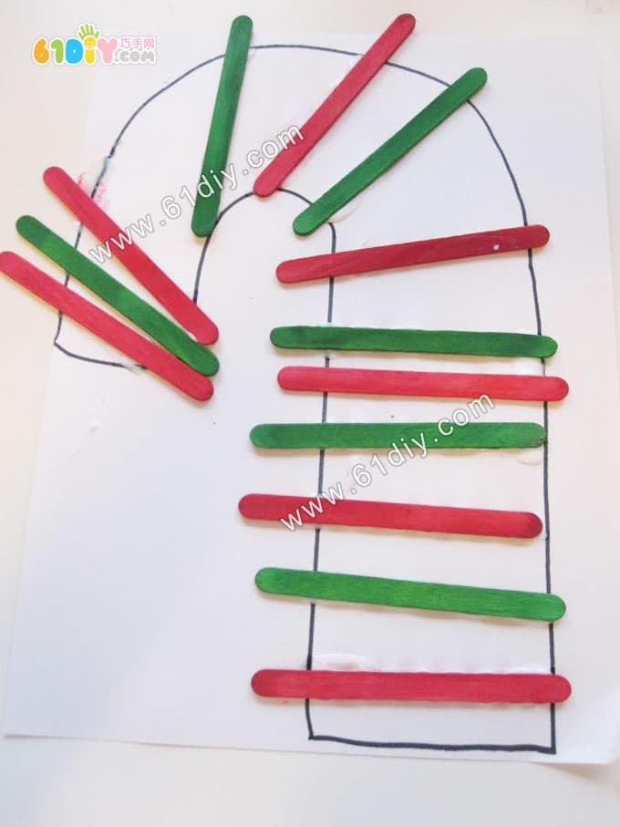 幼儿园小班手工——雪糕棒制作圣诞节拐杖Popsicle Stick Candy Cane