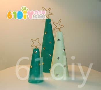 泡沫制作可爱的圣诞树