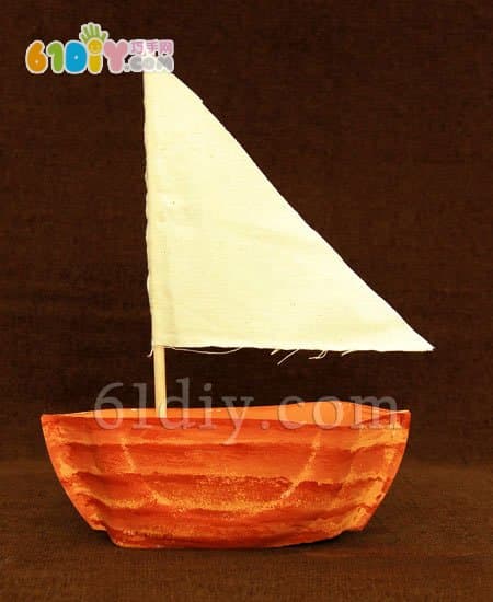 幼儿园手工——漂亮的纸盘小船