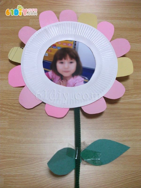 幼儿园母亲节DIY照片纸盘花