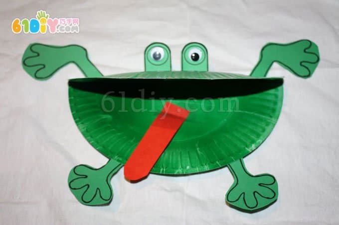 幼儿园夏天手工：纸盘青蛙
