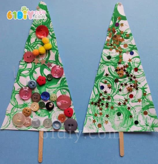 儿童DIY 纸筒印纸制作漂亮的圣诞树