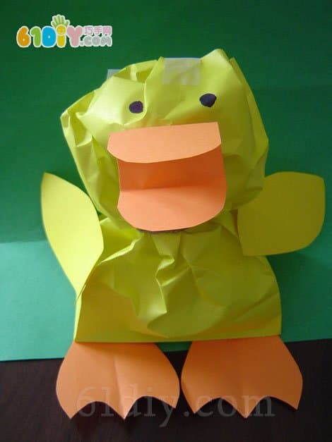 幼儿园春天手工 纸袋小鸭子