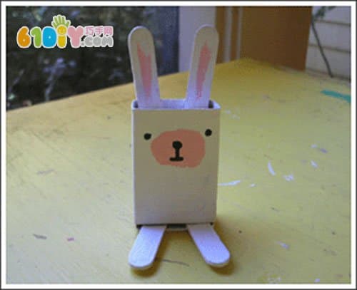 用火柴盒制作复活节小兔子