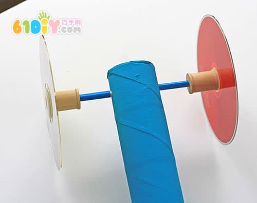 自制玩具车 光盘纸筒DIY制作弹力车