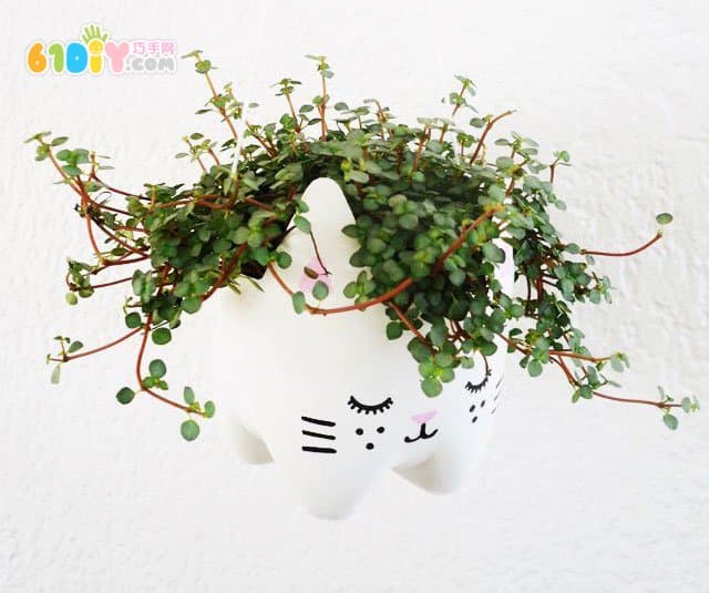 DIY制作可爱的饮料瓶小猫盆栽