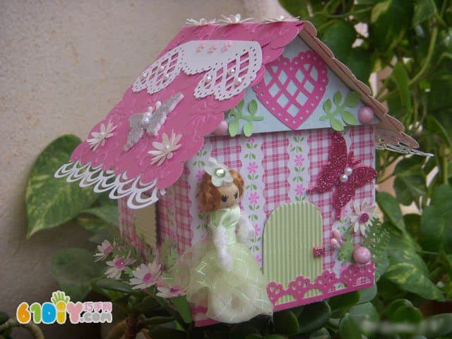 废纸盒大改造 美丽的童话小屋