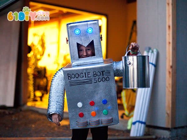 废纸箱创意制作机器人演出服 