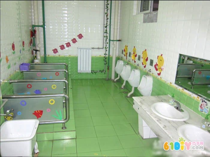 幼儿园卫生间布置图片