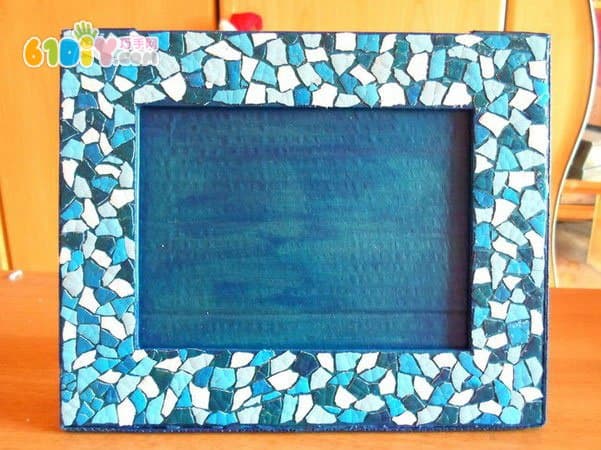 儿童手工制作鸡蛋壳废纸板相框