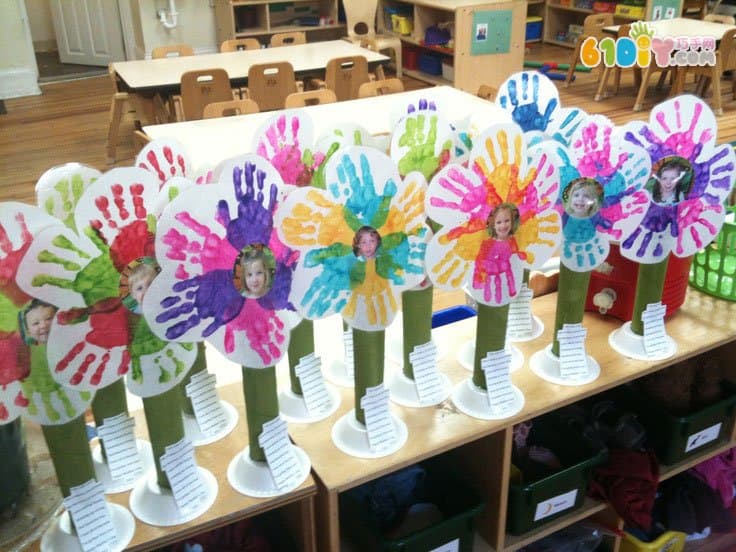 教师节儿童手工 美丽的手印花