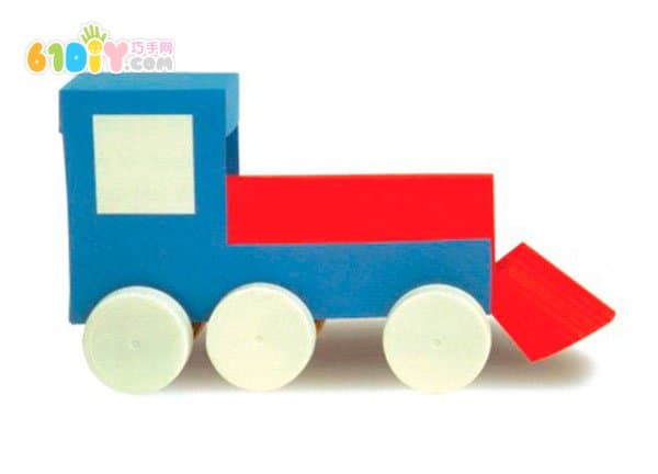 儿童废物利用手工 纸盒纸筒小火车制作