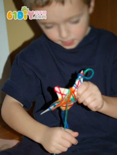圣诞节儿童制作 毛线星星挂饰
