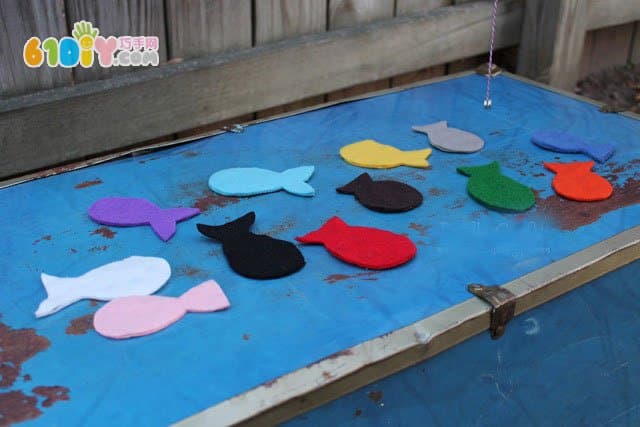 幼儿园钓鱼玩教具手工制作
