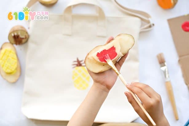 DIY个性土豆印章水果包包