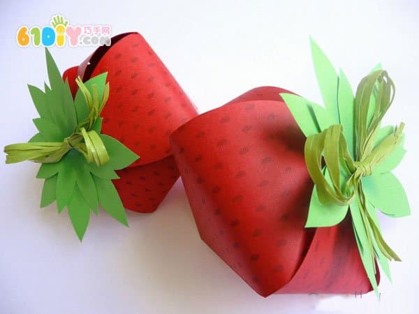 制作可爱的草莓形礼物包装盒