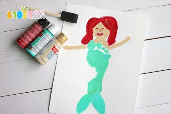 儿童创意脚印画美人鱼