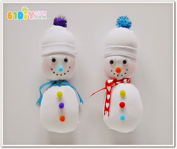 儿童冬天手工制作可爱的袜子小雪人