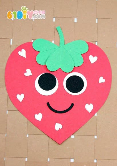 儿童制作三八节可爱草莓贺卡