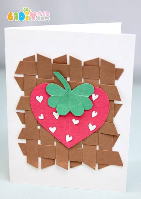 儿童制作三八节可爱草莓贺卡