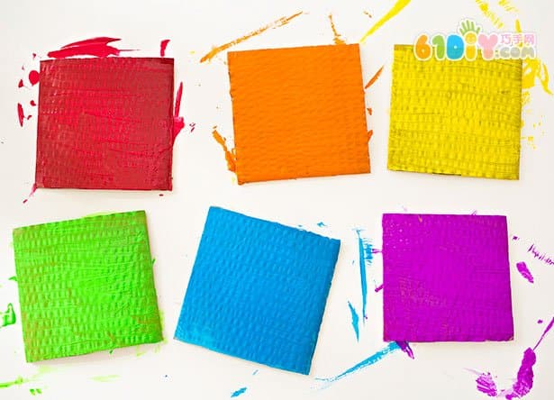 儿童手工制作简单的彩虹色纸板艺术画