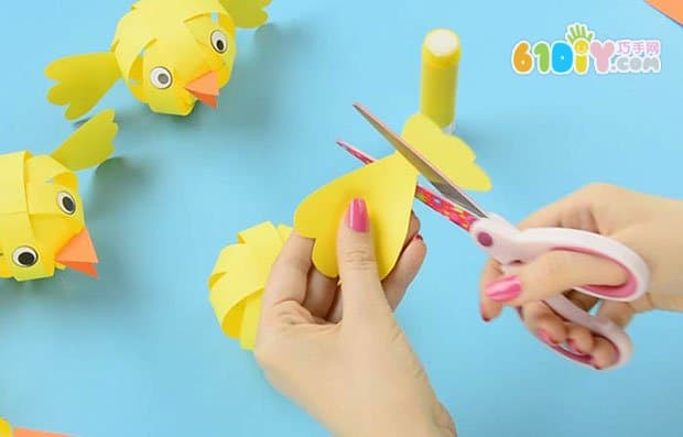 儿童手工制作纸球小鸡