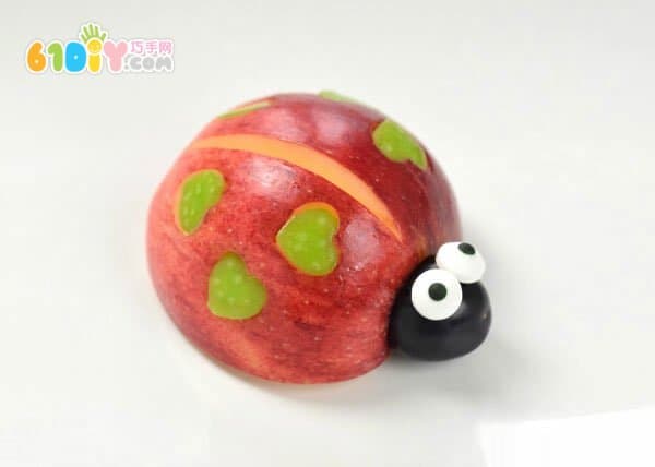 苹果趣味造型DIY 爱心瓢虫