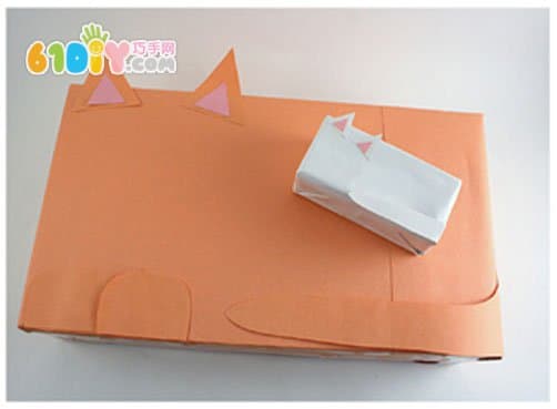 利用纸盒制作可爱的小猫一家