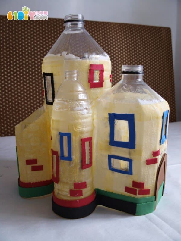 怎样用塑料瓶制作城堡摆件
